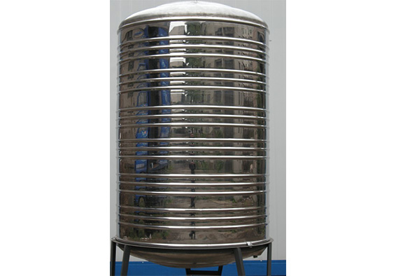 圆柱型不锈钢水箱